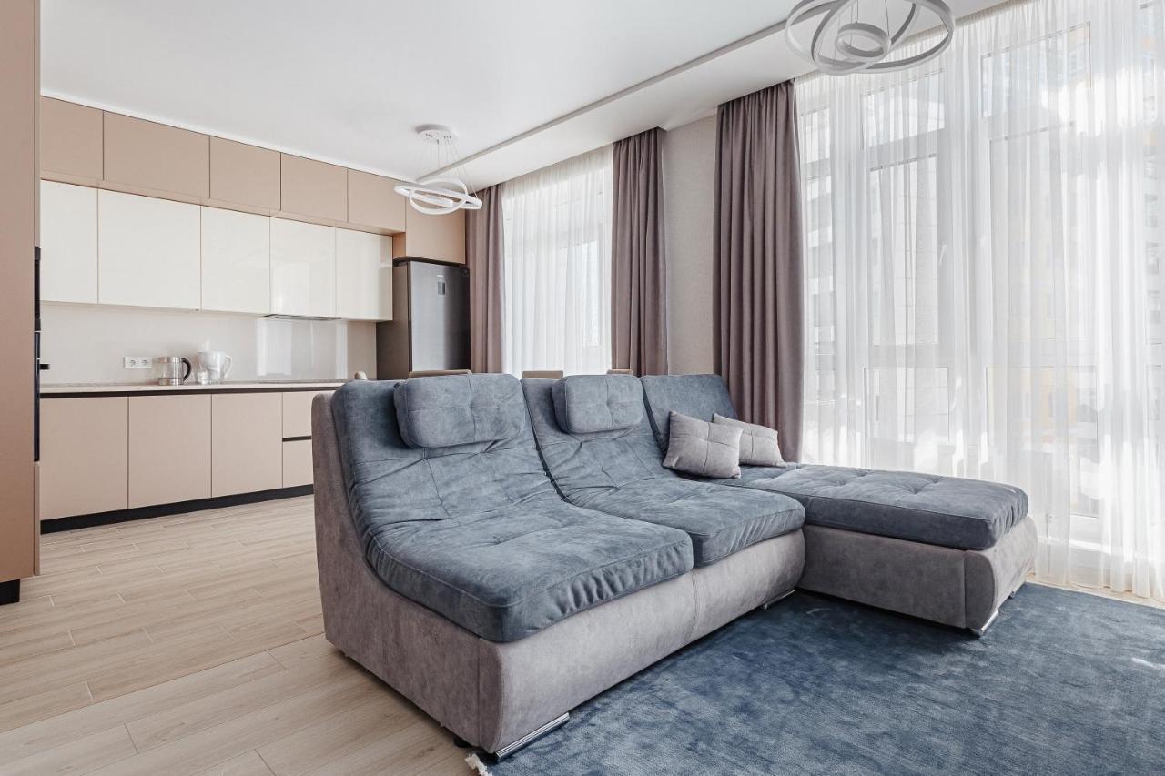 Premium Apartments Four Seasons Odessa Exterior foto
